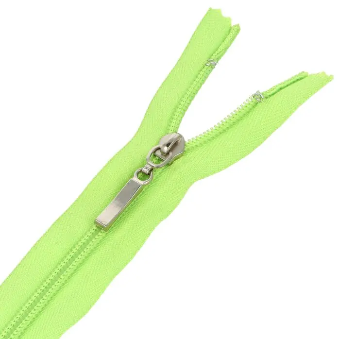 Zamek błyskawiczny spiralny 5 ozdobny nierozdzielczy 18cm kolor seledynowy jasny